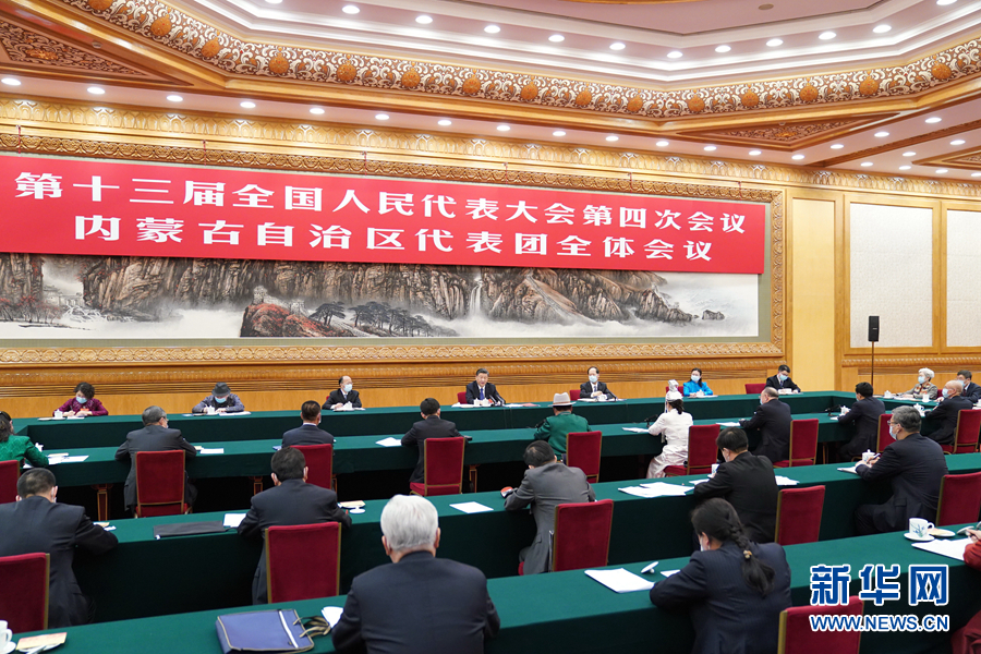 3月5日，中共中央總書記、國家主席、中央軍委主席習近平參加十三屆全國人大四次會議內蒙古代表團的審議。新華社記者 李學仁 攝